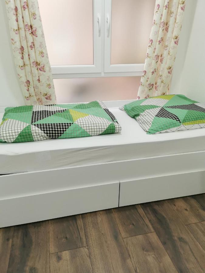 Apartment "Lyon" Korschenbroich Bagian luar foto